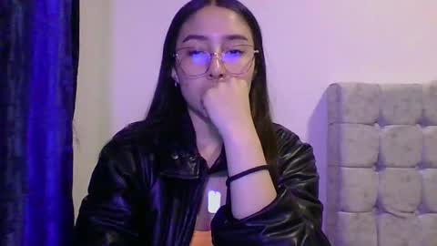 MaddieSquirt online show from December 18, 5:04 am