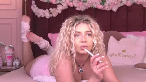 Maddison online show from July 30, 6:14 am
