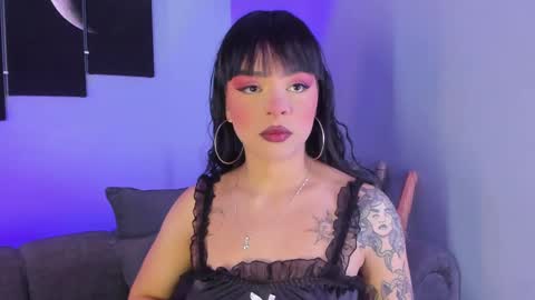 Maddy  online show from March 3, 8:21 pm