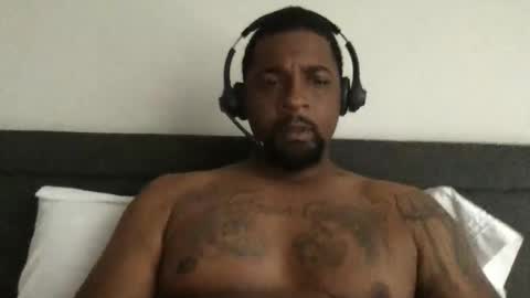 madehersquirt2 online show from December 16, 6:36 pm