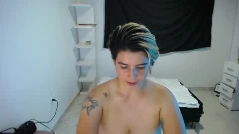 madeline_02 online show from January 21, 11:45 pm