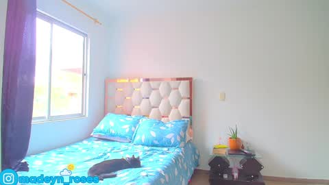 madelyn roses online show from March 5, 9:15 pm