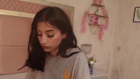 madhison_5 online show from March 29, 12:40 pm