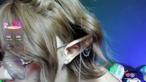 Madison Watson online show from September 25, 10:33 am