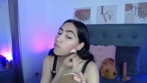 Madelein online show from February 25, 2:48 am