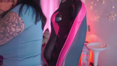 Madison   online show from April 7, 12:18 pm