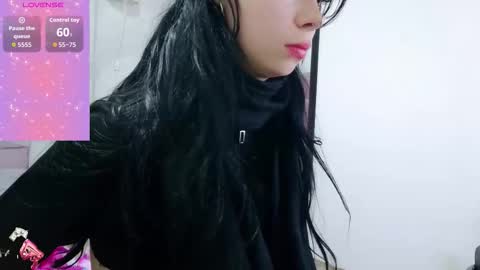 madison_oli online show from October 2, 3:05 am