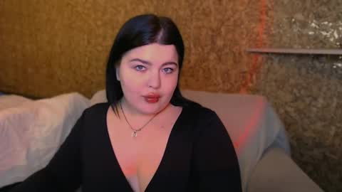 madisonmongomery online show from February 25, 12:16 pm