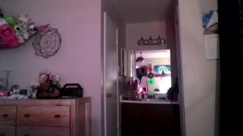 madluvvtho online show from July 7, 2:21 pm