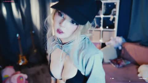 Alice online show from June 3, 2:44 pm