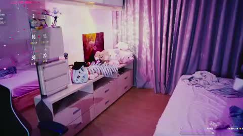 Alice online show from July 31, 9:27 pm