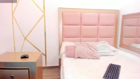 Mady online show from December 15, 3:34 am