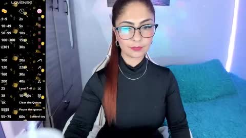 Snapshot of mady_monroe111 chatting on October 11, 9:18 pm Mady online show from October 11, 9:18 pm