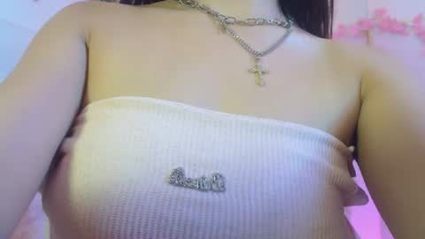 madysson__js_ online show from July 6, 5:48 pm