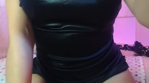 madysson__js_ online show from July 9, 6:23 pm