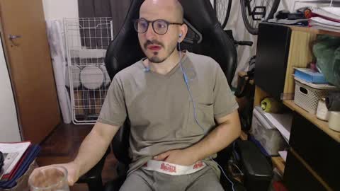 Peter online show from December 9, 3:29 am