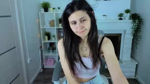 Mia online show from March 2, 12:37 am