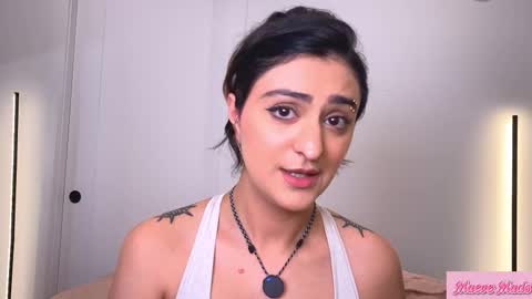 Meaves online show from February 26, 3:59 pm