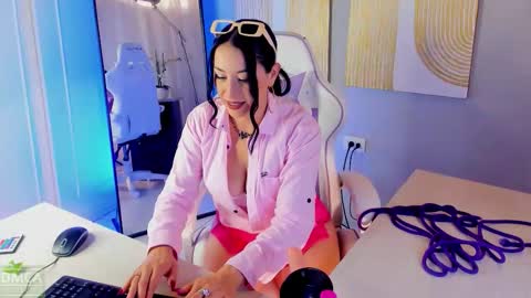 Maria Fernanda online show from November 18, 9:07 pm