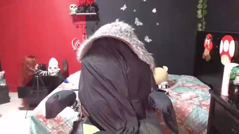 MaggCass online show from December 22, 1:55 am