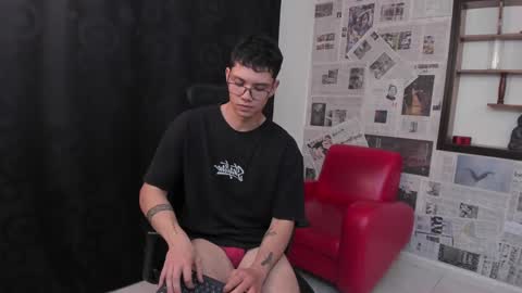 Damian Rivers online show from February 4, 1:56 am