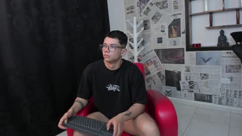 Damian Rivers online show from February 4, 11:59 pm