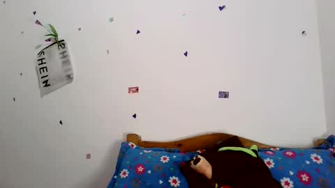 vivis brina online show from April 28, 2:09 am