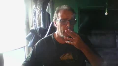 Snapshot of magicomerlino63 chatting on September 26, 10:01 am magicomerlino63 online show from September 26, 10:01 am