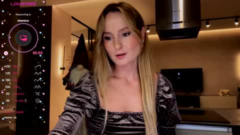 magicpeaach online show from December 20, 4:14 pm