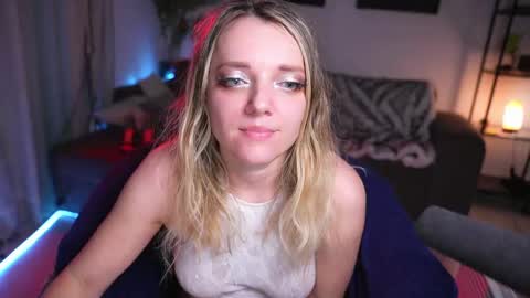 Ami online show from February 13, 6:48 pm