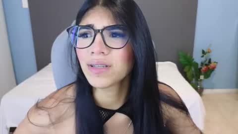 Snapshot of maiaa_ruiz chatting on October 4, 2:48 pm Maiaa Ruiz online show from October 4, 2:48 pm