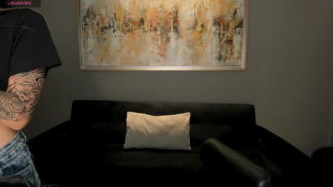  Maia  online show from January 8, 6:36 pm