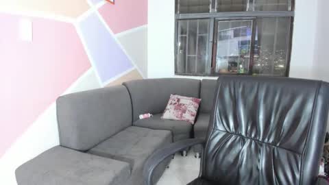   online show from February 3, 2:53 am