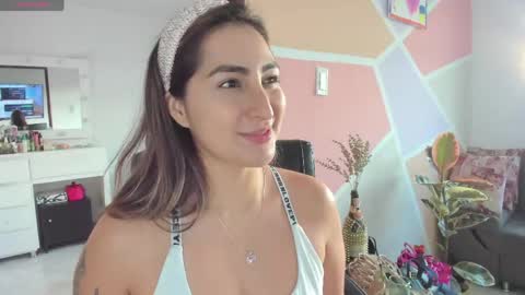   online show from April 23, 10:44 pm