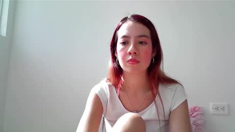 Snapshot of maiarosse_ chatting on January 24, 2:19 pm MaiaRosse  online show from January 24, 2:19 pm