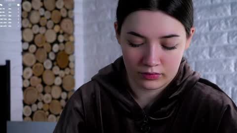 Lucy online show from April 13, 3:44 am