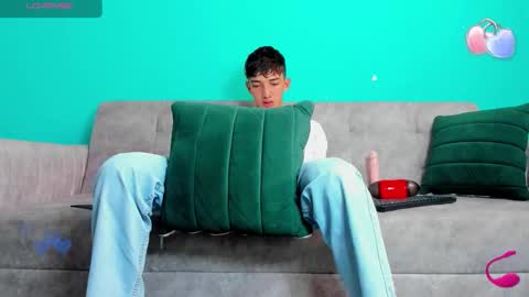 Maikol online show from November 13, 1:47 pm