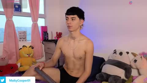 maiky_cooper01 online show from March 25, 3:19 pm