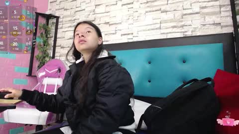  MAILY CAN  online show from October 20, 12:54 pm