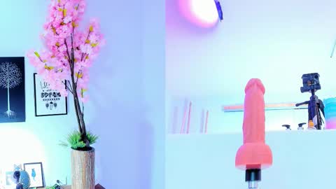 Maily  online show from September 11, 9:49 pm