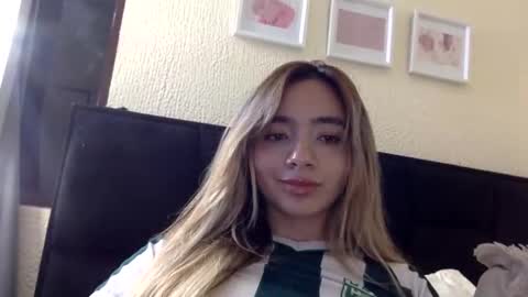 majo_gomezz online show from June 3, 4:26 am