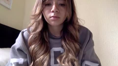 majo_gomezz online show from June 7, 5:18 pm