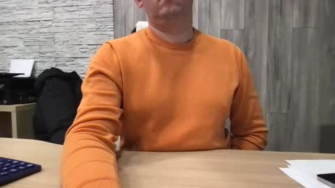 maksoffice online show from October 13, 9:33 am