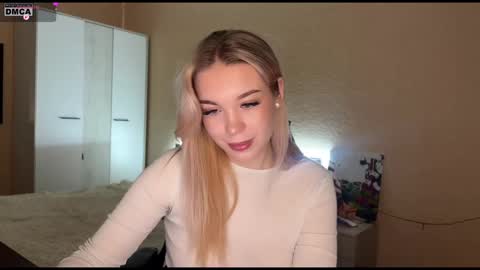 maksisisia online show from December 4, 5:34 pm