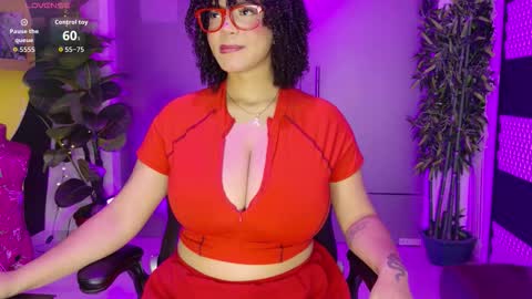   online show from October 22, 1:24 pm