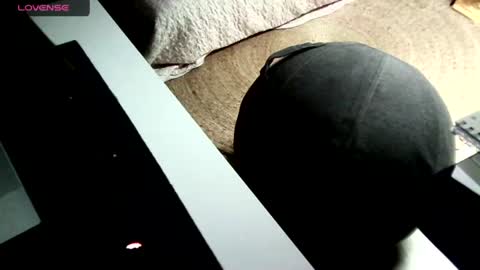 malebitch99999 online show from September 13, 5:04 pm