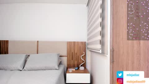 Maleja Diaz online show from October 18, 8:02 pm