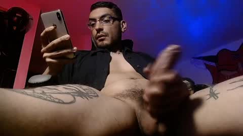 malek_xarx online show from March 31, 1:17 am