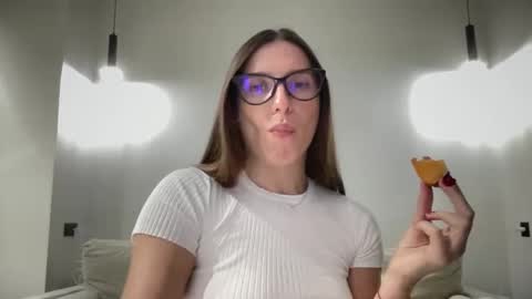 malina568708 online show from February 2, 6:10 pm