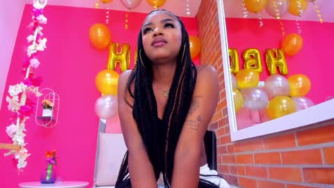 Melanie online show from December 6, 3:50 pm